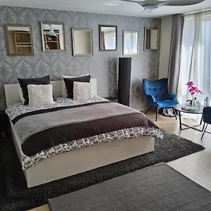 Deluxe Au 2eme Etage, Double Au 4eme Etage Not A , Brussels Belgium