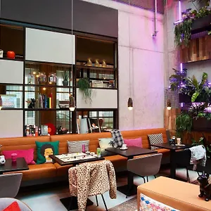 Moxy Brussels Center Ιξέλ
